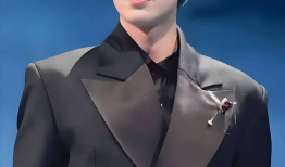 娱乐吃瓜爆料王鹤棣,娱乐圈新晋“吃瓜王”，揭秘明星幕后故事